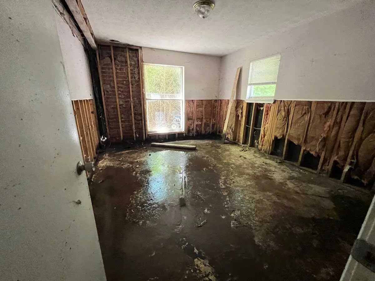 Water Damage Restoration services in Country Club, FL